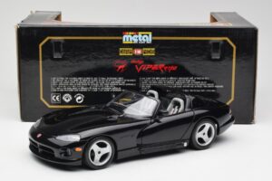 Dodge Viper RT/10 Must Bburago 1:18 3065 Metall - pilt 8/8