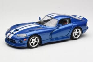 Dodge Viper GTS SR II Sinine Valgete Triipudega Bburago 1:18 3330 Metall