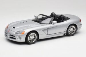 Dodge Viper SRT-10 Bright Hõbe Bburago 1:18 34908 Metall