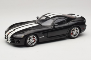 Dodge Viper SRT-10 Coupe Must AUTOart 1:18 71712 Metall