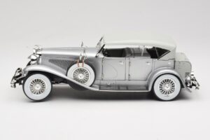 Duesenberg SJ Hõbedane GreenLight 1:18 13525 Metall - pilt 4/8