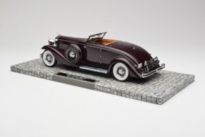 Duesenberg SJN Convertible Coupe Bordeaux Minichamps 1:18 107150331 Metall - pilt 4/6