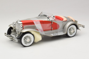 Duesenberg SJ Clark Gable's Car Hõbedane Punane ERTL 1:18 7962 Metall