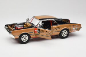 Oldsmobile 442 Hurst Hairy Olds Twin-Engine 4WD 1966 Highway 61 1:18 50089 Metall - pilt 2/8