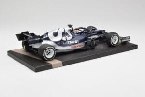 AlphaTauri AT02 #22 Y. Tsunoda Bahrain GP 2021 Minichamps 1:18 117210122 Metall - pilt 3/6