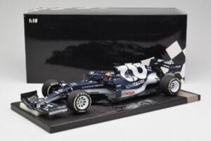 AlphaTauri AT02 #22 Y. Tsunoda Bahrain GP 2021 Minichamps 1:18 117210122 Metall - pilt 6/6