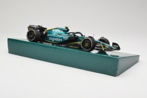 Aston Martin AMR22 #5 S. Vettel Last Race Abu Dhabi GP 2022 Minichamps 1:18 147222205 Vaik - pilt 4/7