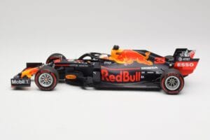 Aston Martin Red Bull Racing RB15 #33 M. Verstappen F1 2019 Minichamps 1:18 110190033 Metall - pilt 3/7