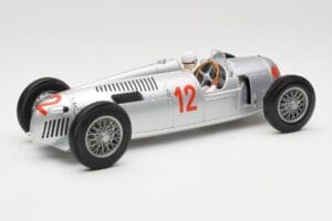 Auto Union Type C #12 H. Stuck Hungarian GP Budapest 1936 Minichamps 1:18 155361012 Metall - pilt 2/6