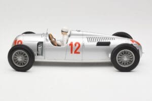 Auto Union Type C #12 H. Stuck Hungarian GP Budapest 1936 Minichamps 1:18 155361012 Metall - pilt 3/6