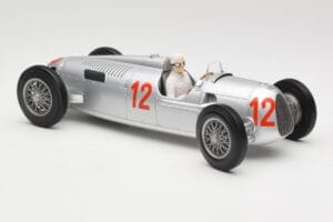 Auto Union Type C #12 H. Stuck Hungarian GP Budapest 1936 Minichamps 1:18 155361012 Metall - pilt 4/6