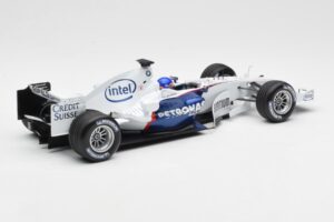 BMW Sauber F1.06 #17 J. Villeneuve F1 2006 Minichamps 1:18 100060017 Metall - pilt 2/6