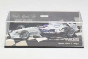 BMW Sauber F1.06 J. Villeneuve Wedding Edition F1 2006 Minichamps 1:43 400060117 Metall - pilt 4/5
