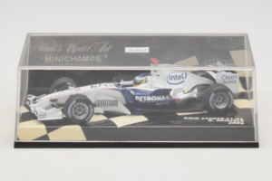 BMW Sauber F1.06 #16 N. Heidfeld BMW Sauber F1 Team 2006 Minichamps 1:43 400060016 Metall - pilt 4/5