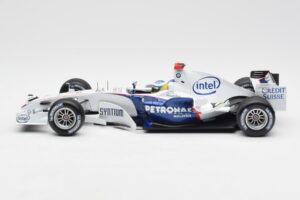 BMW Sauber F1.06 #16 N. Heidfeld F1 2006 Minichamps 1:18 100060016 Metall - pilt 3/6
