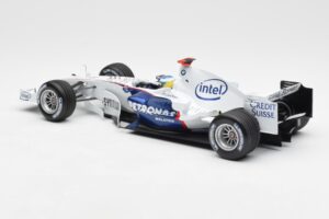 BMW Sauber F1.06 #16 N. Heidfeld F1 2006 Minichamps 1:18 100060016 Metall - pilt 5/6