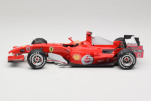 Ferrari 248 F1 #5 M. Schumacher German GP Hockenheimring 2006 Hot Wheels 1:18 J2887 Metall - pilt 3/6