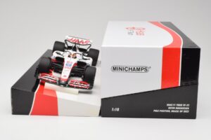 Haas VF-22 #20 K. Magnussen Pole Position Brazil GP 2022 Minichamps 1:18 147222120 Metall - pilt 6/7