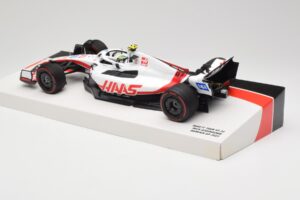 Haas VF-22 #47 M. Schumacher Bahrain GP 2022 Minichamps 1:18 147220147 Metall - pilt 5/7