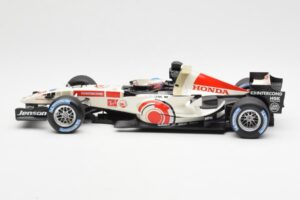 Honda Racing Team RA106 #12 J. Button F1 2006 Minichamps 1:18 100060012 Metall - pilt 3/6