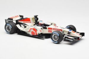 Honda Racing Team RA106 #12 J. Button F1 2006 Minichamps 1:18 100060012 Metall - pilt 4/6