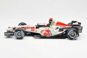 Honda Racing Team RA106 #11 R. Barrichello F1 2006 Minichamps 1:18 100060011 Metall - pilt 3/6