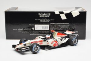 Honda Racing Team RA106 #11 R. Barrichello F1 2006 Minichamps 1:18 100060011 Metall - pilt 6/6
