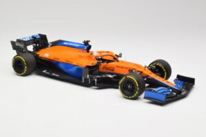 McLaren MCL35M #3 D. Ricciardo Bahrain GP 2021 Minichamps 1:18 530211803 Metall - pilt 4/7