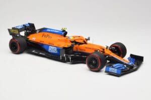 McLaren MCL35M #4 L. Norris Pole Position Russian GP 2021 Minichamps 1:18 530213404 Metall - pilt 4/7