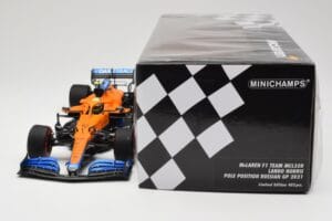 McLaren MCL35M #4 L. Norris Pole Position Russian GP 2021 Minichamps 1:18 530213404 Metall - pilt 6/7