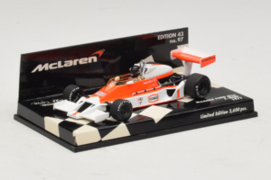 McLaren M26 Ford J. Hunt F1 1977 Minichamps 1:43 530774301 Metall - pilt 2/5