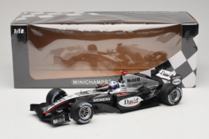 McLaren MP4/19 Mercedes D. Coulthard F1 2004 Minichamps 1:18 530041805 Metall - pilt 7/7