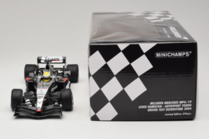 McLaren MP4/19 Mercedes L. Hamilton Autosport Young Driver Test Silverstone 2004 Minichamps 1:18 530044418 Metall - pilt 6/7