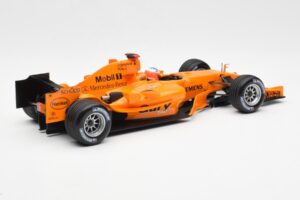 McLaren MP4-20 Mercedes G. Paffett Interim Test Car 2006 Minichamps 1:18 530061895 Metall - pilt 2/6