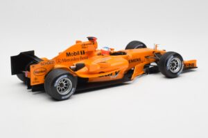 McLaren Mercedes MP4-20 G. Paffett F1 Test Car 2006 Minichamps 1:18 B66962342 Metall - pilt 2/6