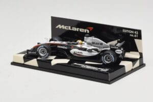 McLaren Mercedes MP4-20 #10 J-P. Montoya Race Car 2005 Minichamps 1:43 530054310 Metall - pilt 3/5