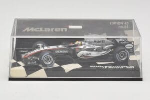 McLaren Mercedes MP4-20 #10 J-P. Montoya Race Car 2005 Minichamps 1:43 530054310 Metall - pilt 5/5