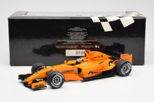 McLaren MP4-20 Mercedes P. de la Rosa Interim Test Car 2006 Minichamps 1:18 530061894 Metall - pilt 6/6
