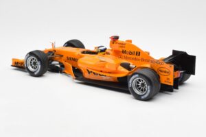 McLaren Mercedes MP4-20 P. de la Rosa F1 Test Car 2005 Minichamps 1:18 B66962343 Metall - pilt 5/6