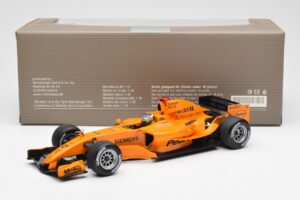McLaren Mercedes MP4-20 P. de la Rosa F1 Test Car 2005 Minichamps 1:18 B66962343 Metall - pilt 6/6