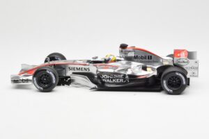 McLaren Mercedes MP4-21 #4 J.P. Montoya F1 2006 Minichamps 1:18 530061804 Metall - pilt 3/6