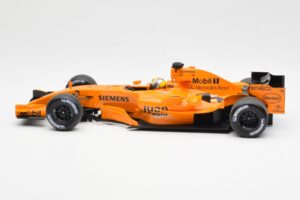 McLaren MP4-21 Mercedes #4 J.P. Montoya Interim Livery 2006 Minichamps 1:18 530061874 Metall - pilt 3/6