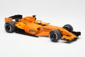 McLaren MP4-21 Mercedes #4 J.P. Montoya Interim Livery 2006 Minichamps 1:18 530061874 Metall - pilt 4/6