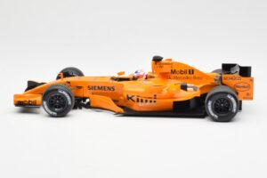 McLaren MP4-21 Mercedes #3 K. Raikkonen Interim Livery 2006 Minichamps 1:18 530061873 Metall - pilt 3/6