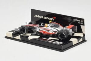 McLaren Mercedes MP4-22 #2 L. Hamilton Race Car 2007 Minichamps 1:43 530074302 Metall - pilt 3/5