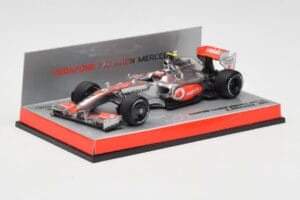 McLaren Mercedes MP4-24 #2 H. Kovalainen Race Car 2009 Minichamps 1:43 503094302 Metall - pilt 2/5