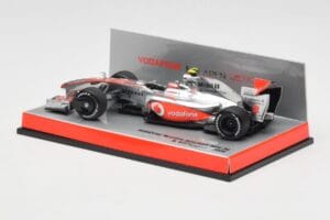 McLaren Mercedes MP4-24 #2 H. Kovalainen Race Car 2009 Minichamps 1:43 503094302 Metall - pilt 3/5