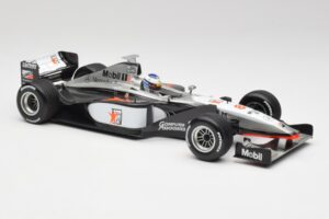 McLaren MP4/13 #8 M. Hakkinen F1 World Champion 1998 Minichamps 1:18 18690008 Metall - pilt 4/7