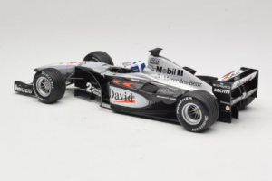 McLaren MP4-15 #2 D. Coulthard F1 2000 Minichamps 1:18 B66962118 Metall - pilt 5/6