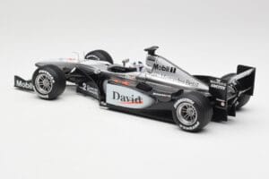 McLaren MP4-15 #2 D. Coulthard F1 2000 Hot Wheels 1:18 26740 Metall - pilt 5/6